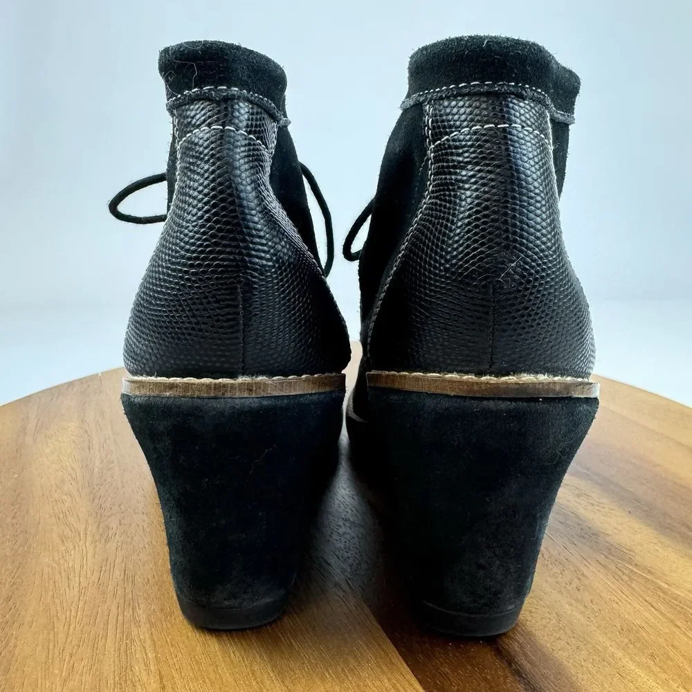 Hush Puppies size 10